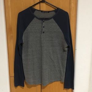 Foreign Exchange Size M long sleeve Men’s